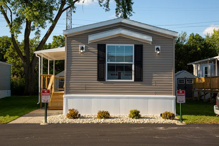 Queens Estates Picture 1