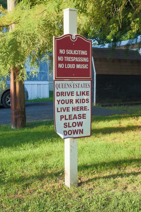 Queens Estates Picture 4