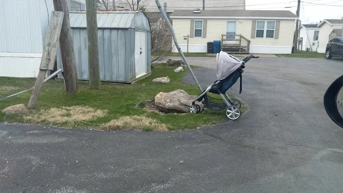 Smith Mobile Home Park Picture 2