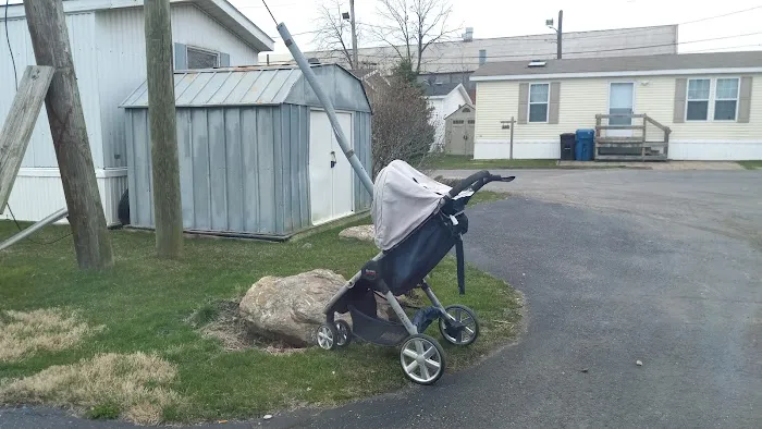 Smith Mobile Home Park Picture 4