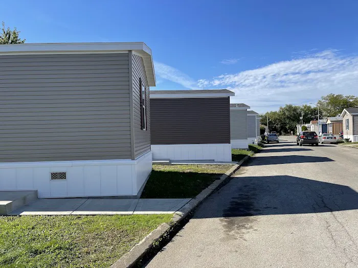 Colonial Estates Mobile Home Park Picture 4