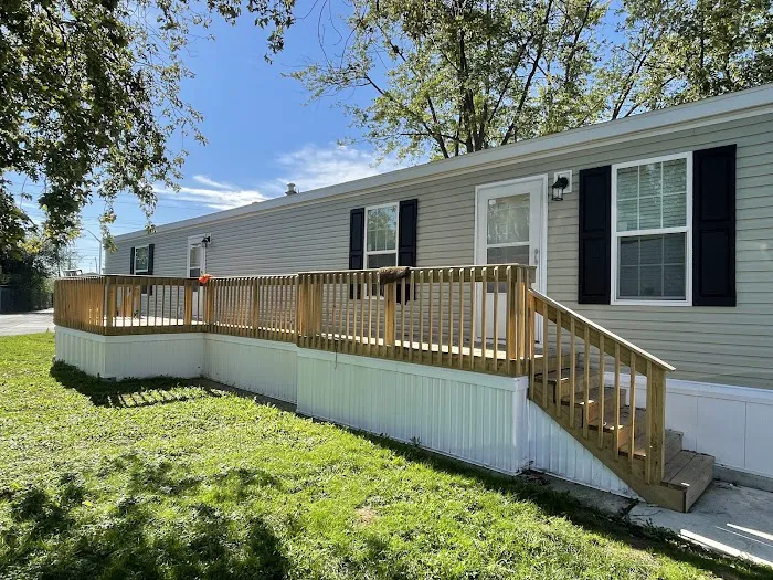 Colonial Estates Mobile Home Park Picture 10