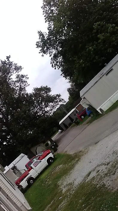 Woodlawn Mobile Home Park Picture 3