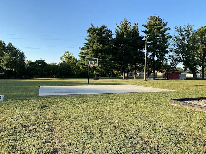 Vincennes RV Park Picture 5