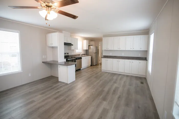 Hillcrest MHC Picture 3