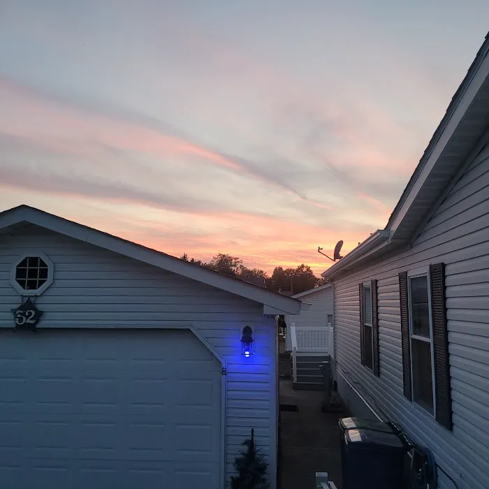 Maple Brook Mobile Home Park Picture 4