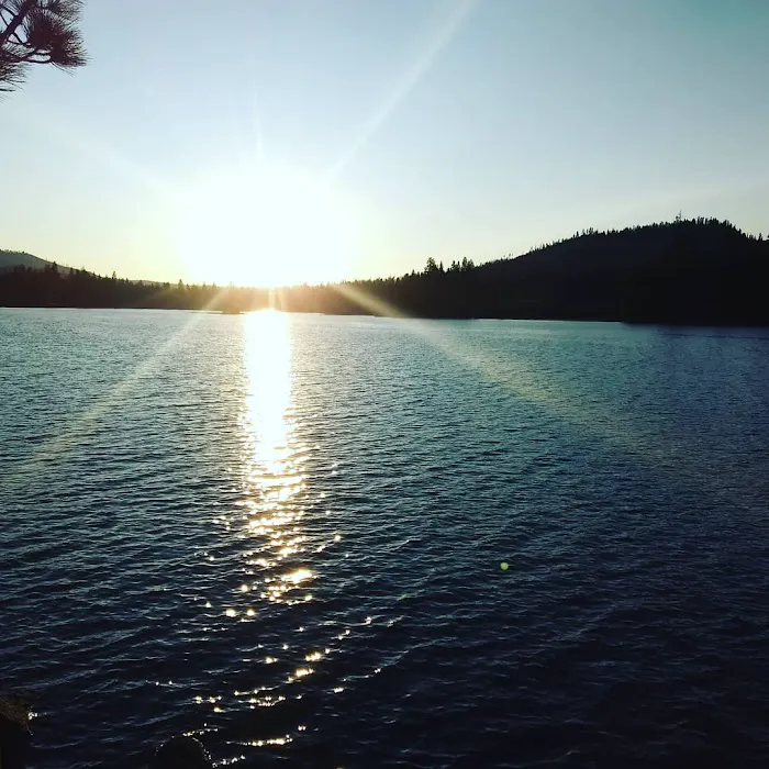 Lone Rock Campground Picture 10