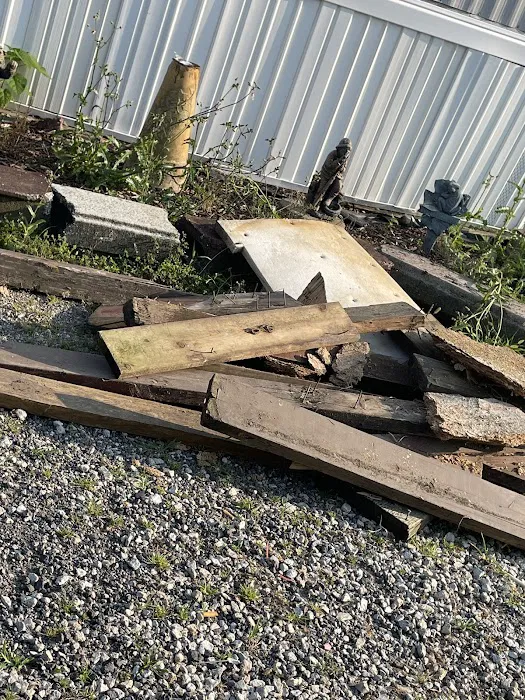 Bill's Mobile Court Picture 3