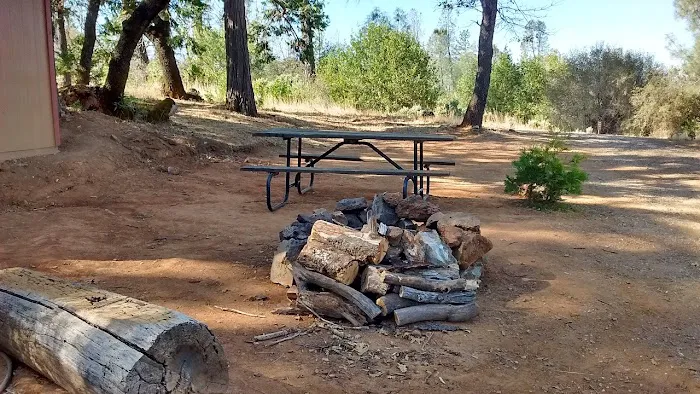 Rock House Camp: Closed Picture 1