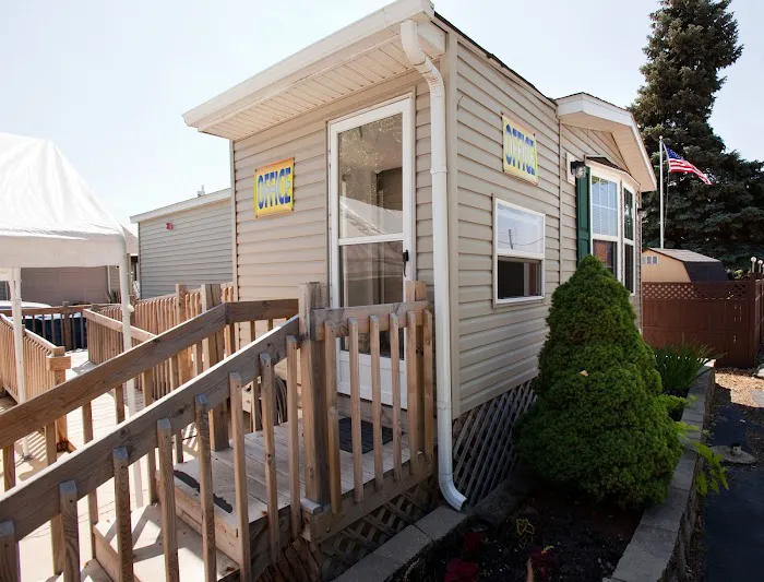 Chief Mobile Home Park Picture 3