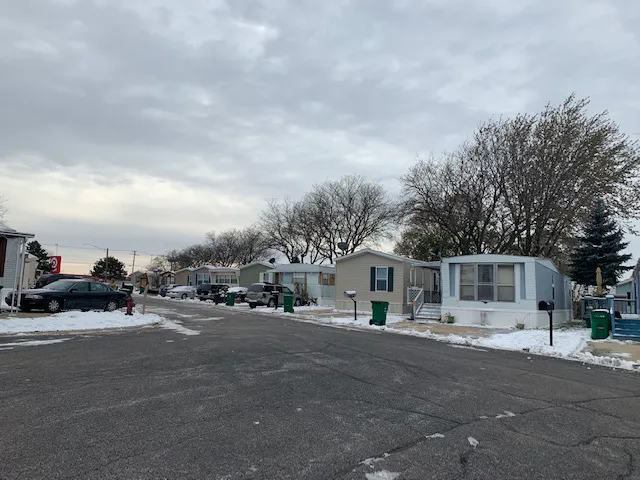 Country Club Woods Manufactured Home Community Picture 4