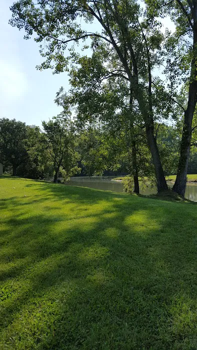 Iroquois Mobile Estates Picture 3