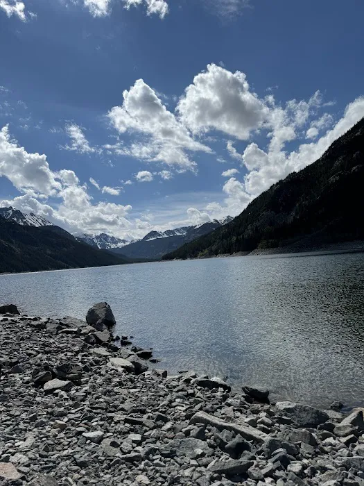 Emerald Lake Campground Picture 1