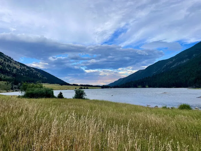 Emerald Lake Campground Picture 7