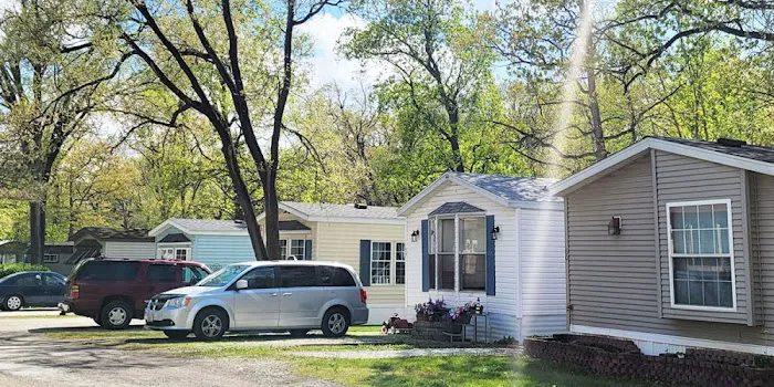 Wood Dale Estates Picture 5