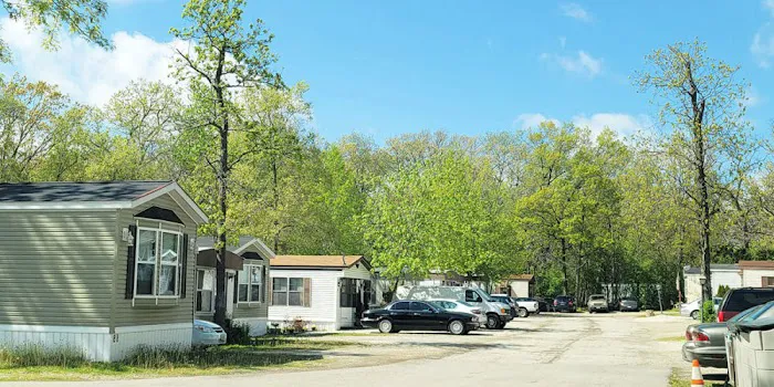 Wood Dale Estates Picture 4