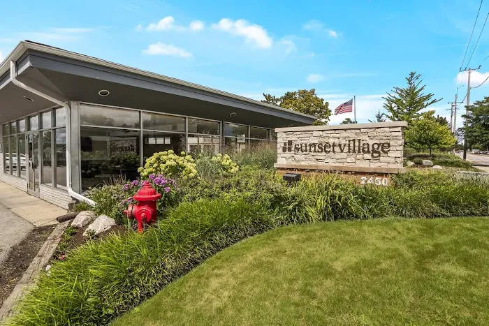 Sunset Village Manufactured Housing Picture 9