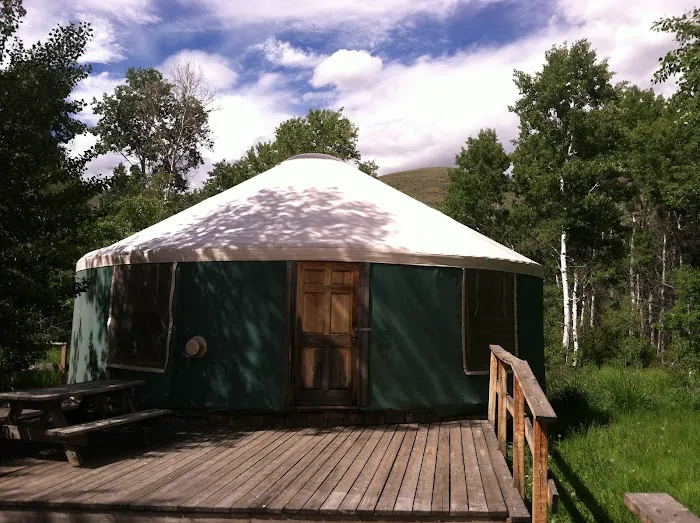 Champagne Creek Yurts Picture 4