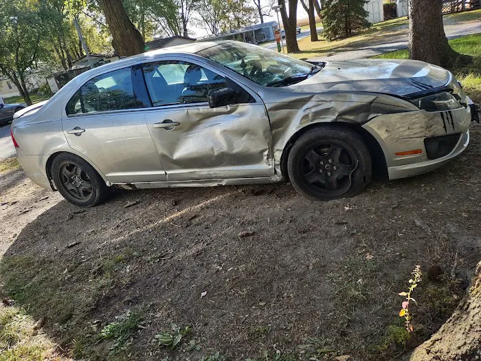 Watch E Kee Mobile Home Park Picture 2