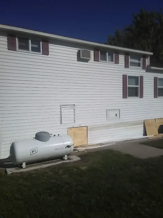 Jon's Estates Picture 4