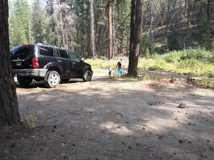 Elk Creek Campground Picture 10