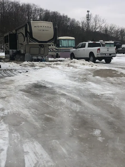 MWR Navy Great Lakes RV Campground Picture 5