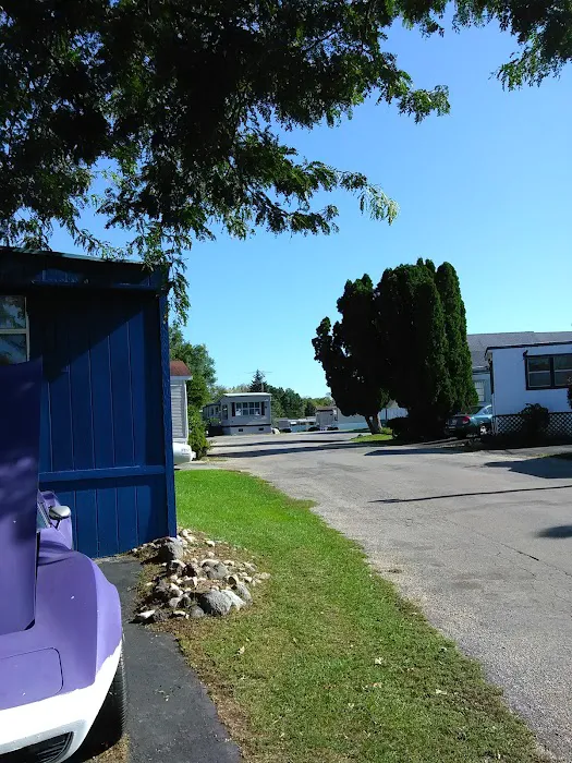 Woodland Mobile Home Park Picture 9