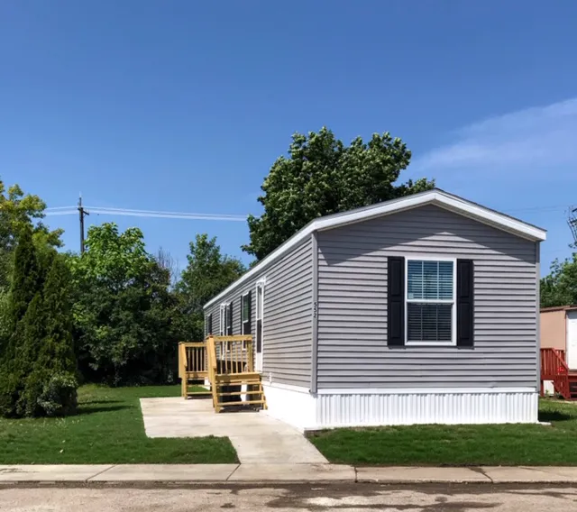 Park City Mobile Home Park Picture 5