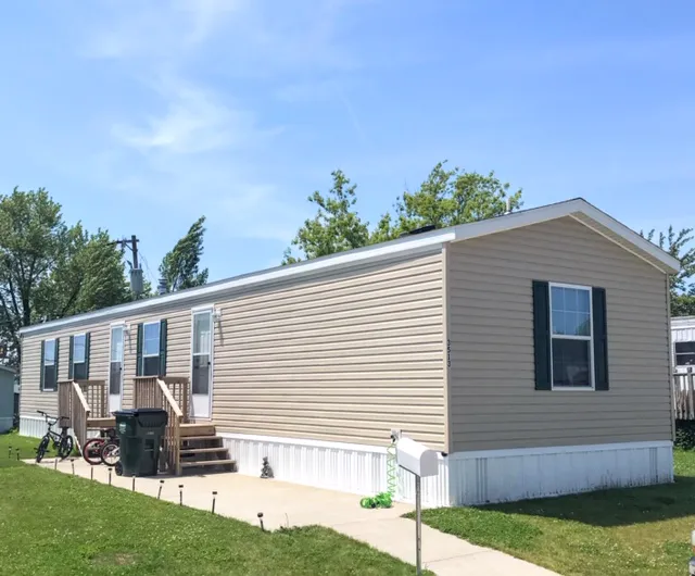 Park City Mobile Home Park Picture 1