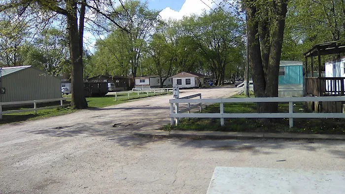 Riverside Estates Picture 2