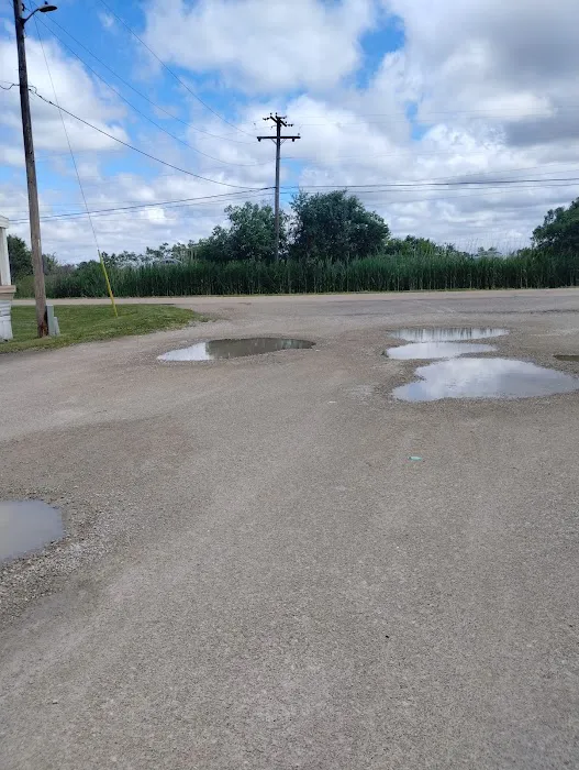 Ottawa Estates Mobile Home Park Picture 1