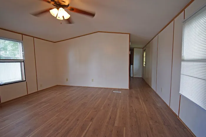 Sandwich Estates Mobile Home Park Picture 4