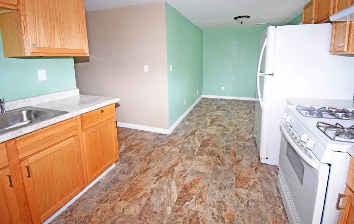 Royal Oaks Mobile Home Park Picture 10