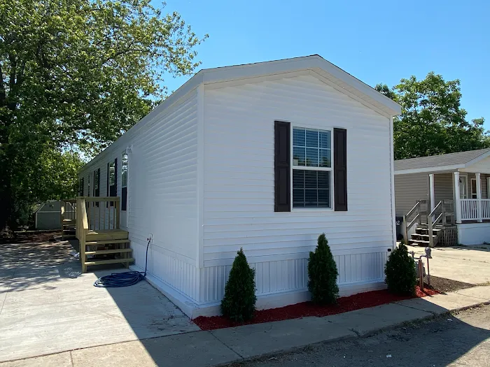 Lakeview Manufactured Home Community Picture 4
