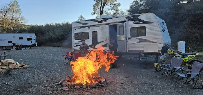 Davis Flat Campground Picture 6