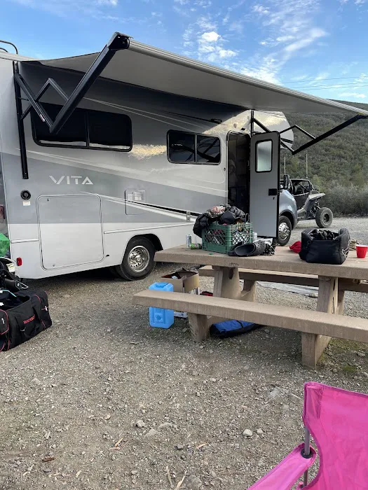 GRAY PINE GROUP CAMPGROUND Picture 6