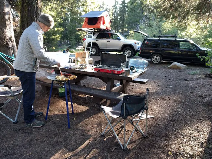 Lakes Basin Campground Picture 3