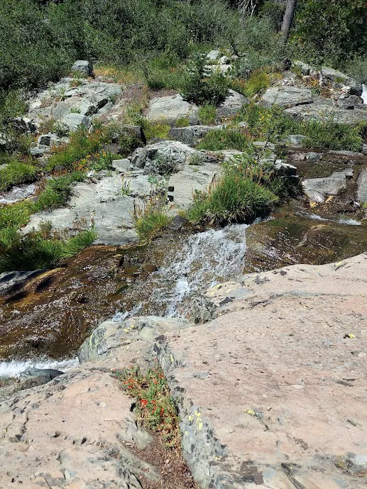 Lakes Basin Campground Picture 10