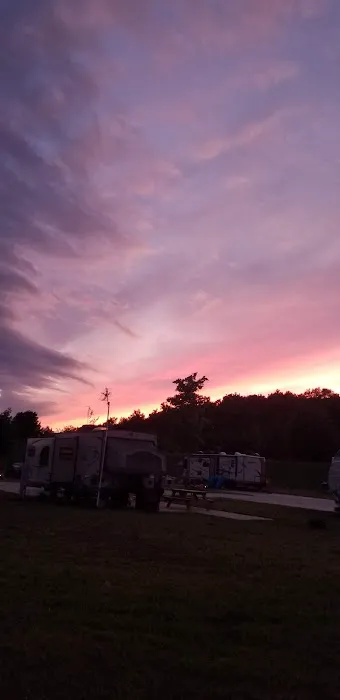 Frankfort Crystal Lake RV Resort Picture 9