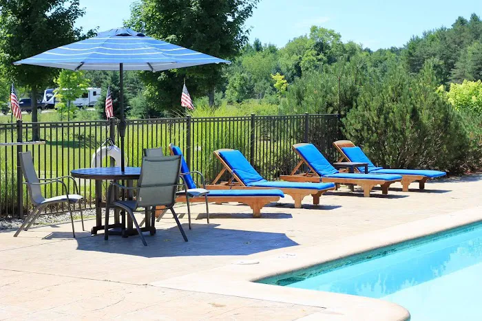 Indigo Bluffs RV Park & Resort Picture 3