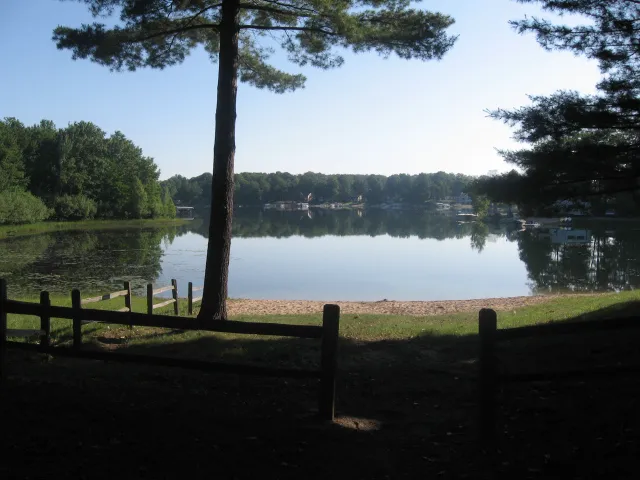 Silver Shores Manufactured Home Community Picture 10