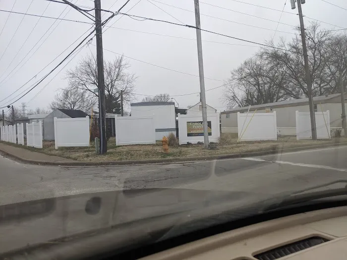Carolina Pointe Mobile Home Park Picture 5