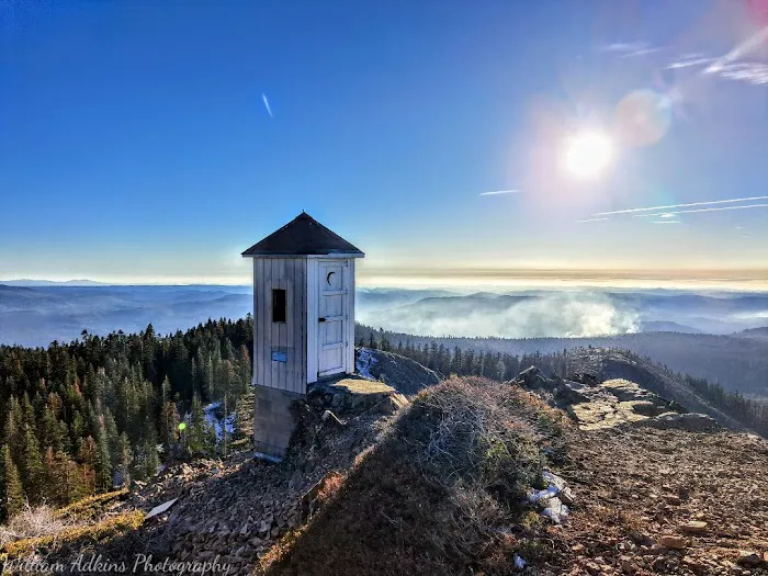 Grouse Ridge Lookout Picture 2