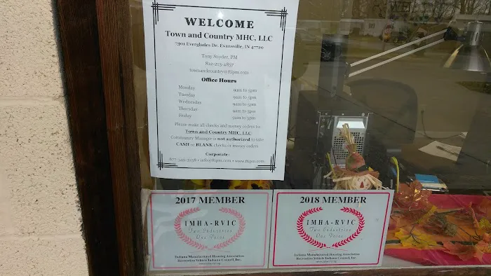 Town & Country MHC Picture 4