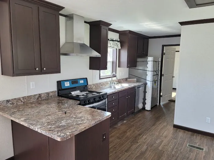 Harding Mobile Home Park Picture 7