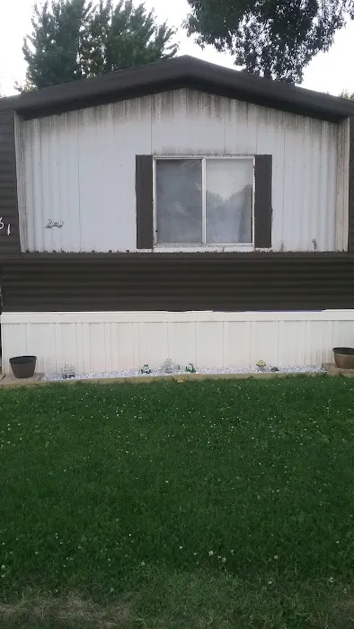 Country Acres Mobile Home Park Picture 3