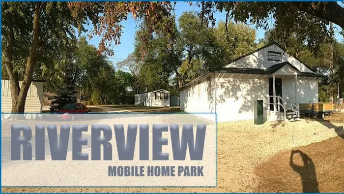 Riverview Mobile Home & 5th Wheel Travel Trailer Site Park Picture 2