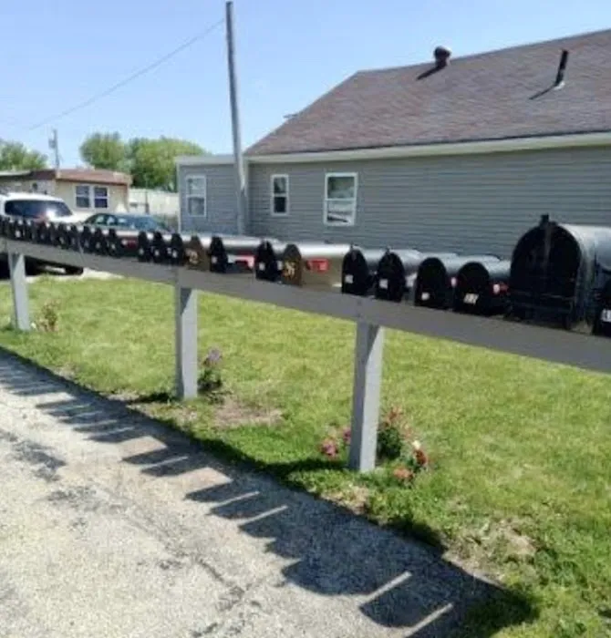 Maple Leaf Mobile Home Park Picture 1
