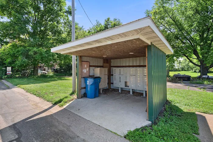 Country Estates Mobile Home & RV Park Picture 4