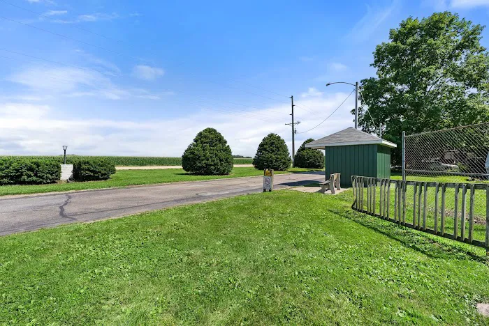 Country Estates Mobile Home & RV Park Picture 5